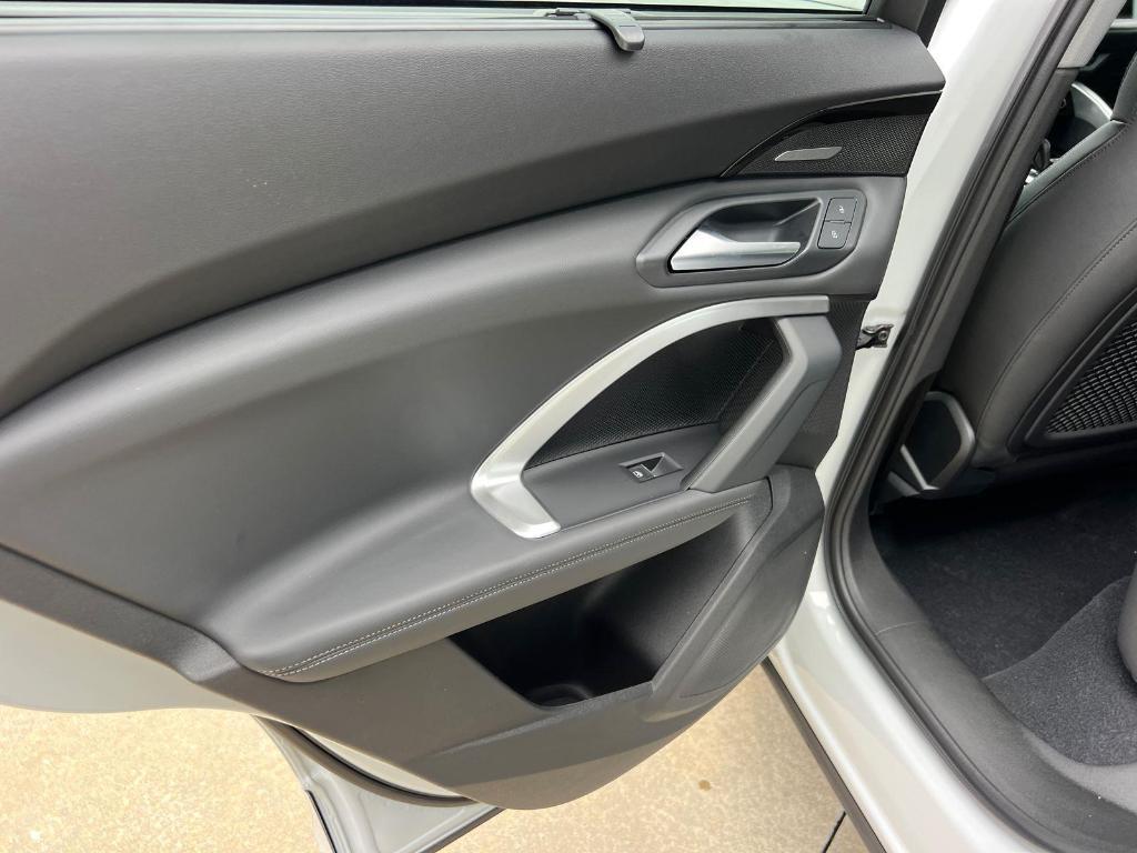 new 2025 Audi Q5 car, priced at $58,975