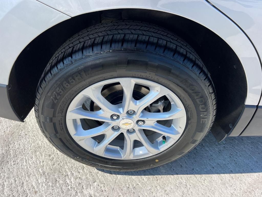used 2020 Chevrolet Equinox car, priced at $12,995