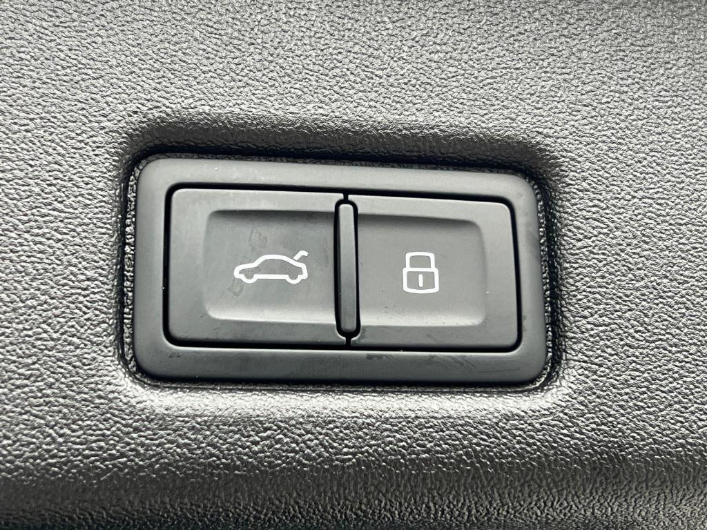 new 2025 Audi Q5 car, priced at $56,350