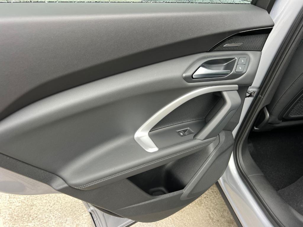 new 2025 Audi Q5 car, priced at $56,350