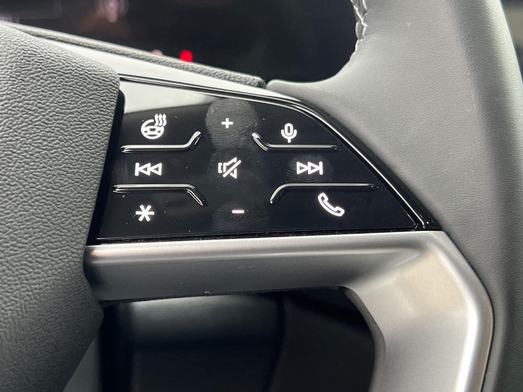 new 2025 Audi Q5 car, priced at $56,350