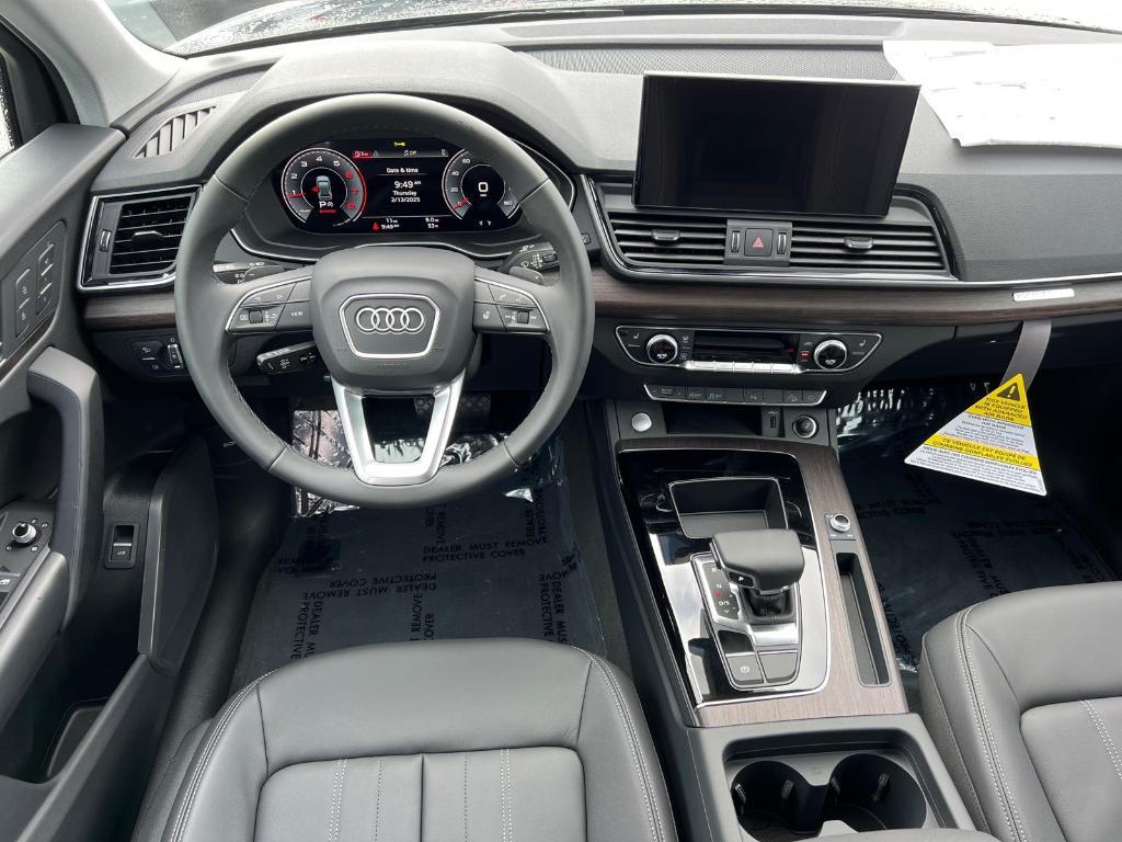 new 2025 Audi Q5 car, priced at $46,655