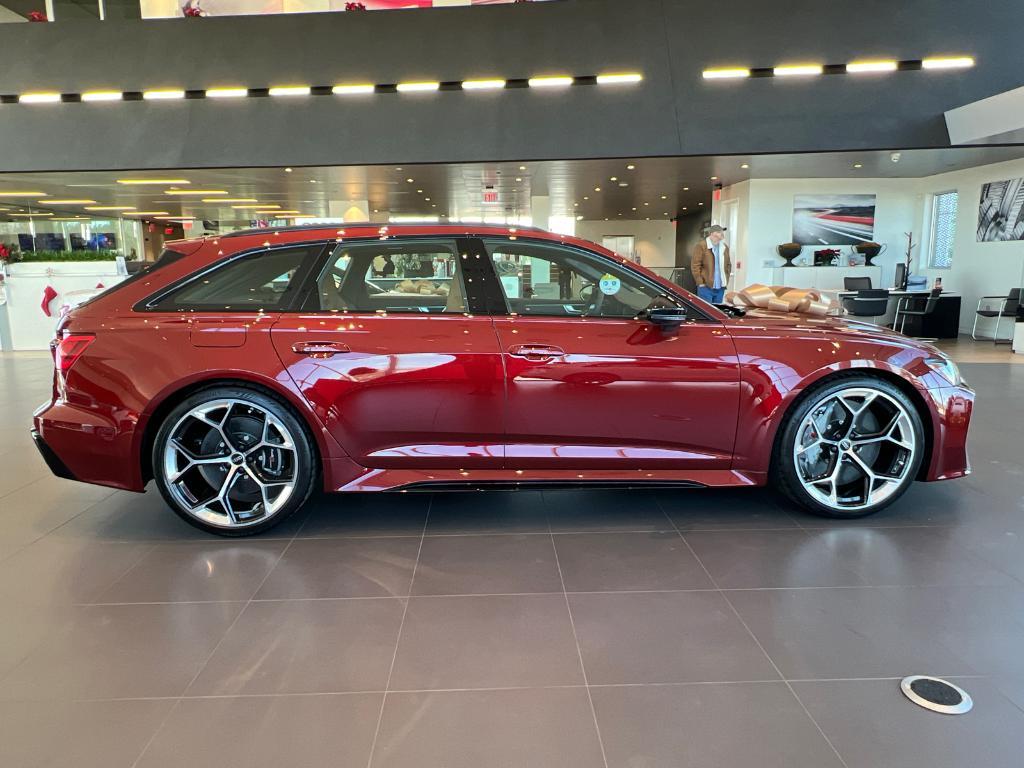 new 2025 Audi RS 6 Avant car, priced at $146,645