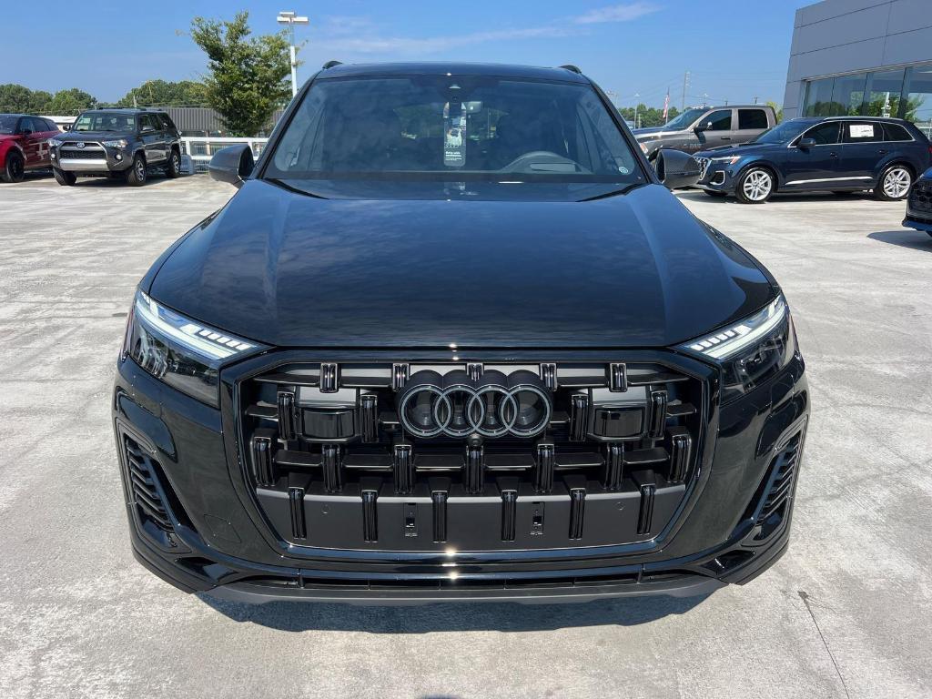 new 2025 Audi Q7 car, priced at $82,730