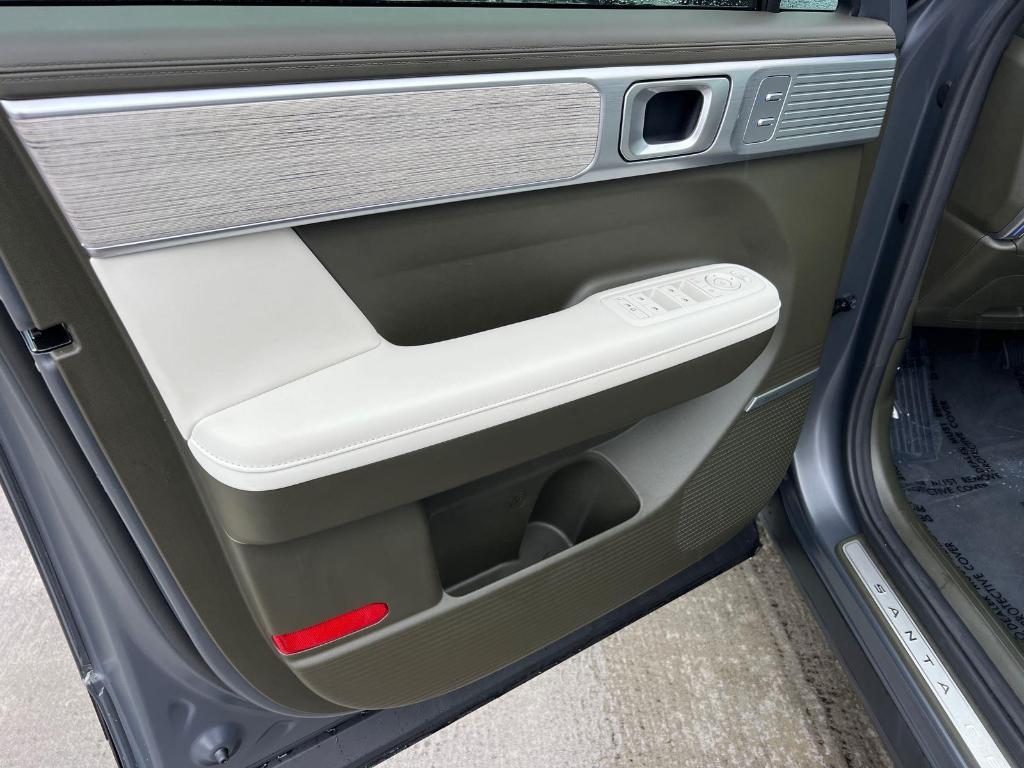 used 2025 Hyundai Santa Fe car, priced at $37,995