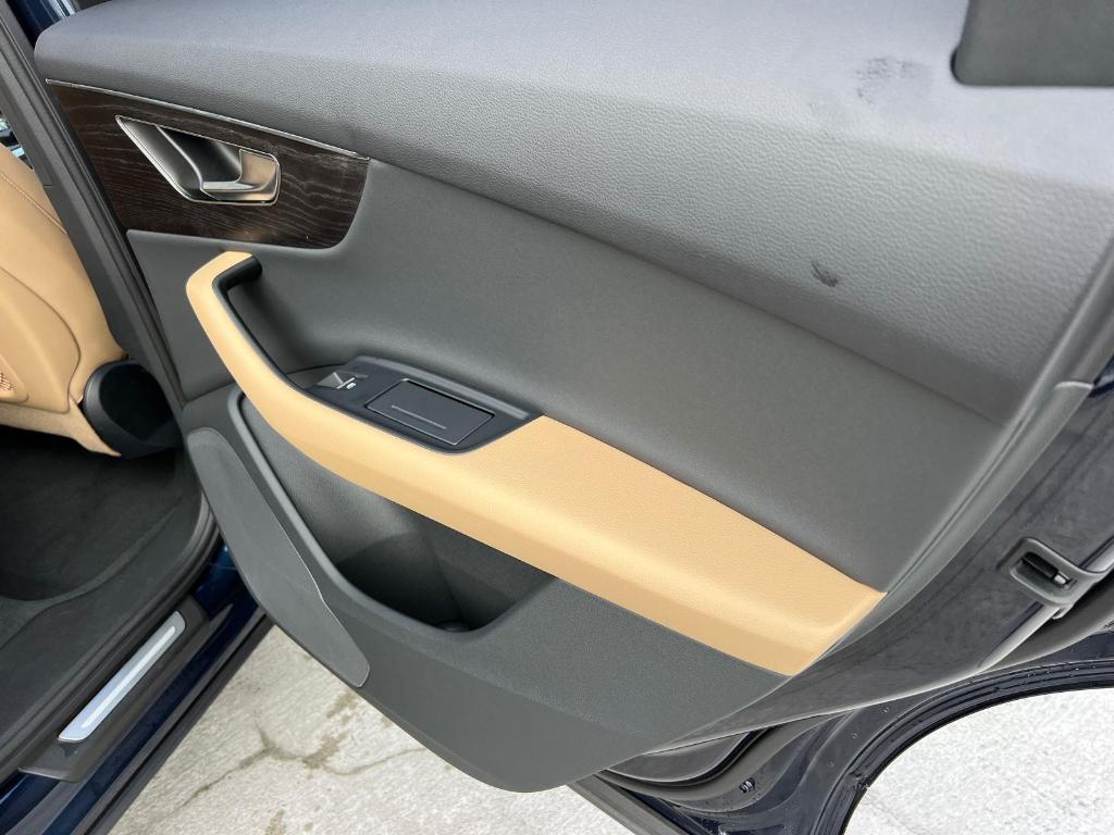 used 2025 Audi Q7 car, priced at $48,995