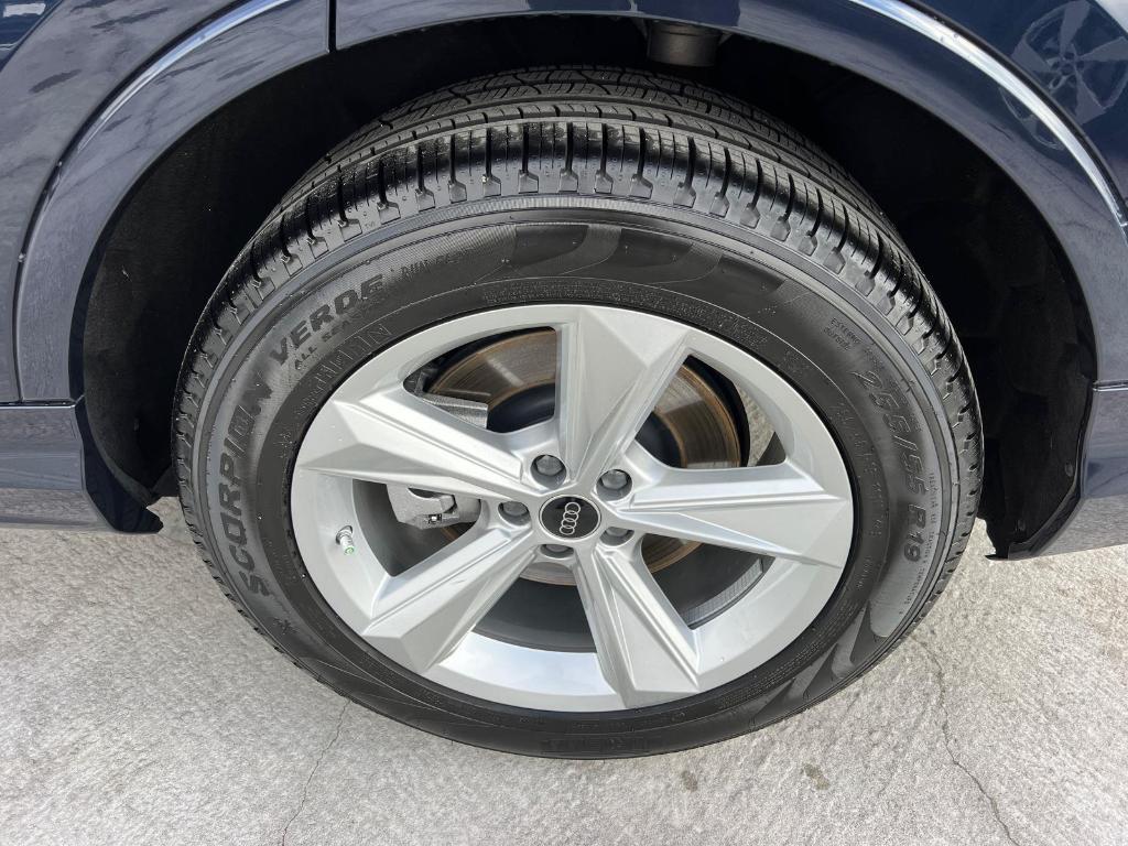 used 2025 Audi Q7 car, priced at $48,995