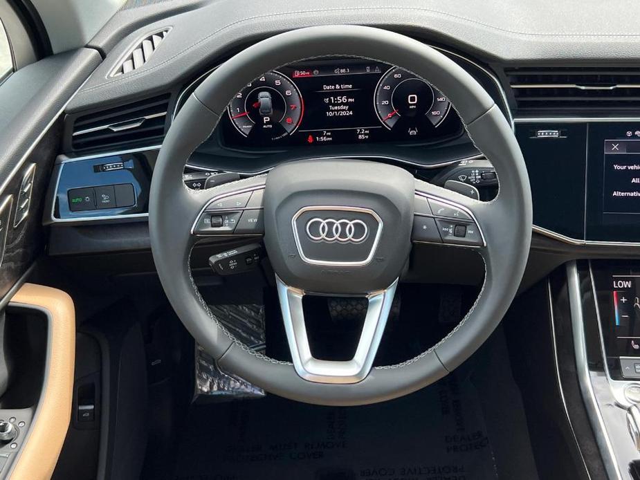 new 2025 Audi Q7 car, priced at $66,310