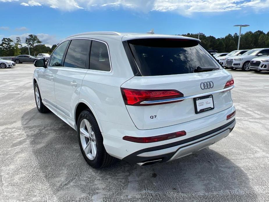 new 2025 Audi Q7 car, priced at $66,310