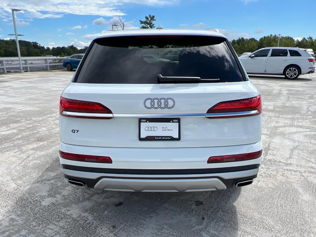 new 2025 Audi Q7 car, priced at $66,310