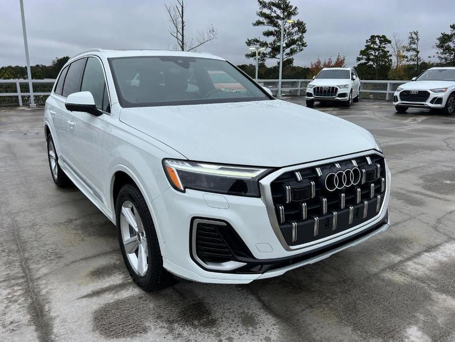 new 2025 Audi Q7 car, priced at $60,860