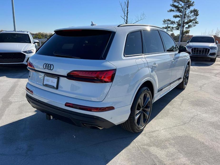 new 2025 Audi Q7 car, priced at $74,750