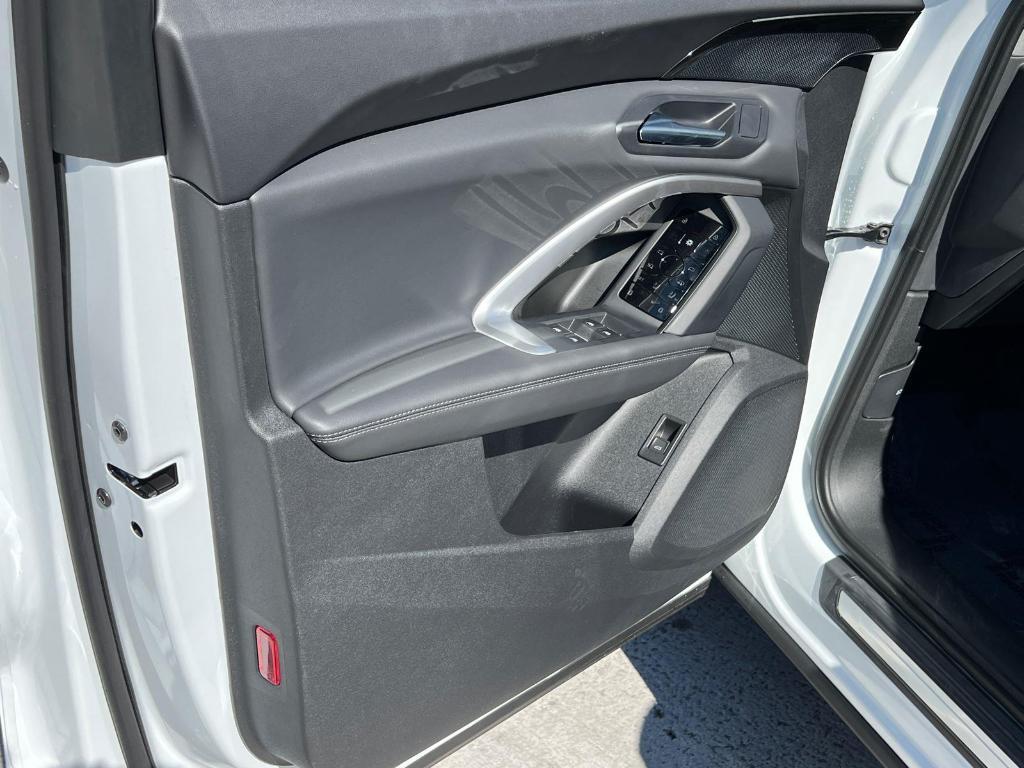 new 2025 Audi Q5 car, priced at $51,025