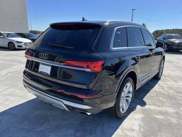 new 2025 Audi Q7 car, priced at $64,350