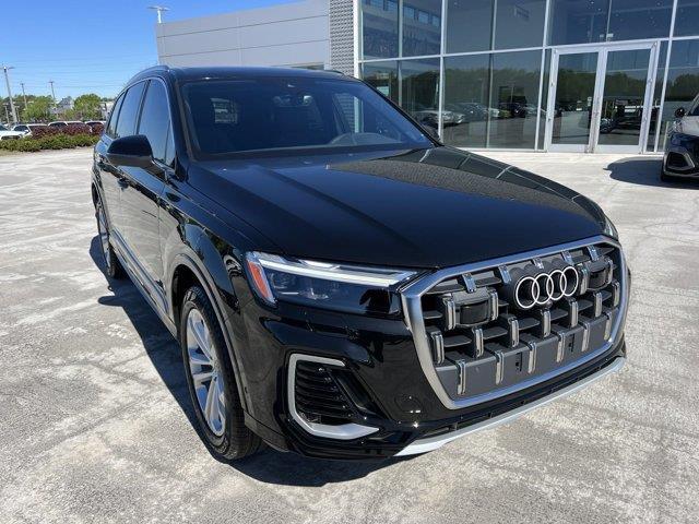 new 2025 Audi Q7 car, priced at $64,350