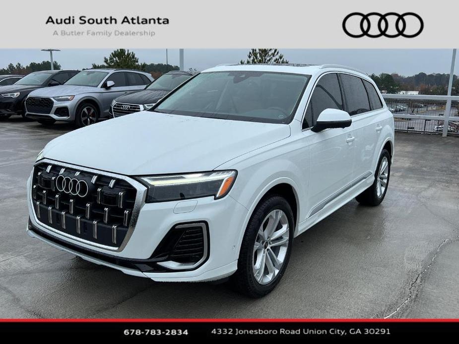 new 2025 Audi Q7 car, priced at $61,475