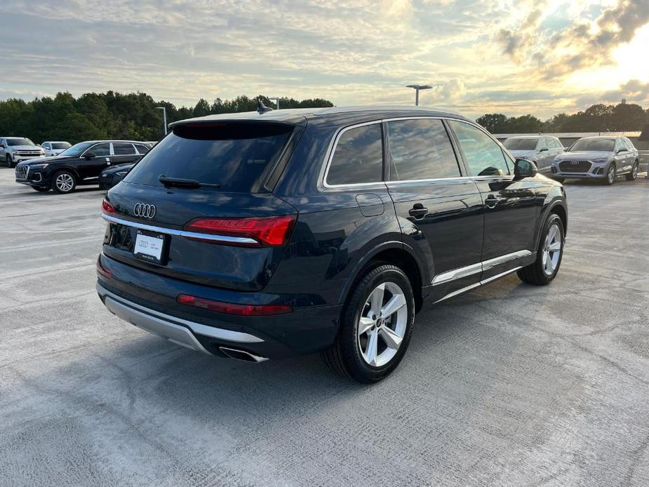 new 2025 Audi Q7 car, priced at $66,905