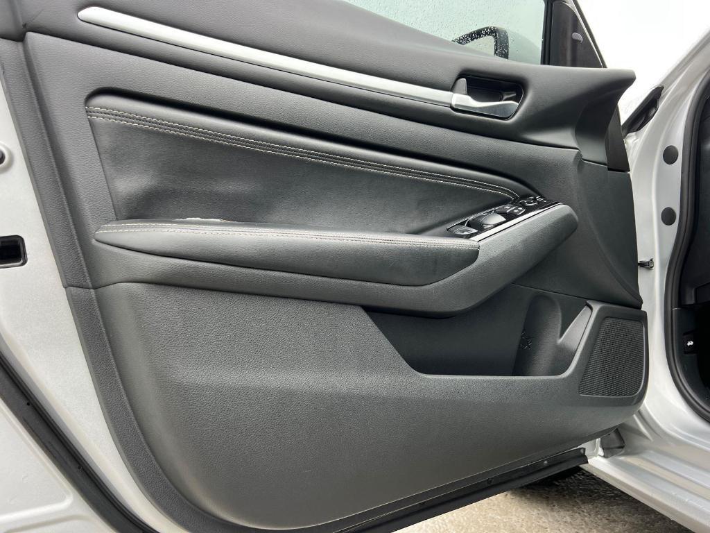 used 2023 Nissan Altima car, priced at $21,895