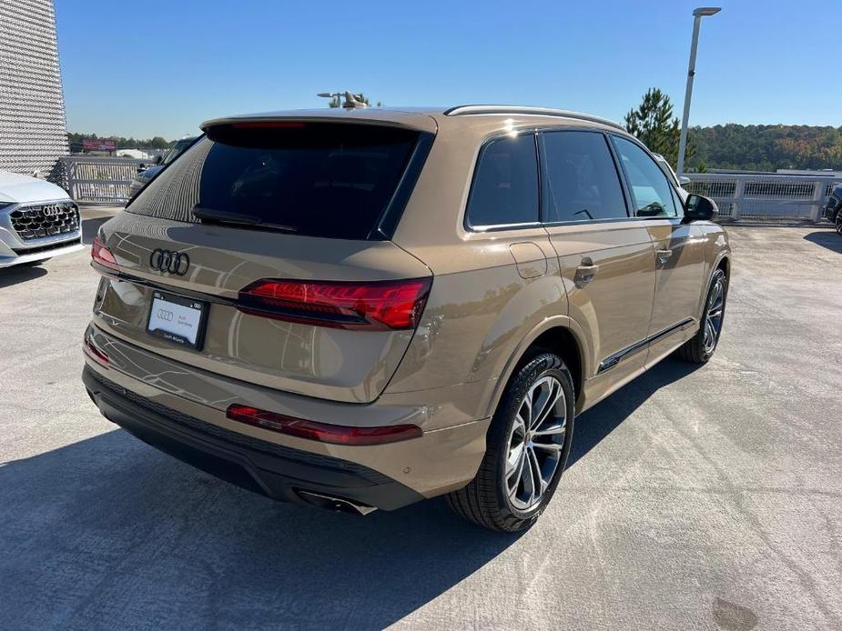 new 2025 Audi Q7 car, priced at $65,405