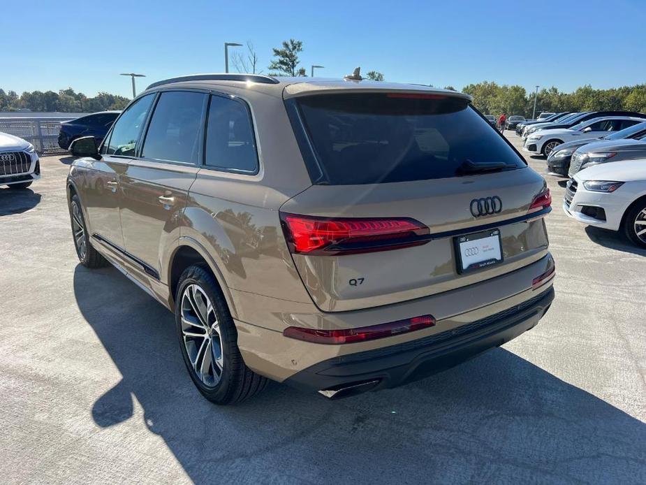 new 2025 Audi Q7 car, priced at $65,405