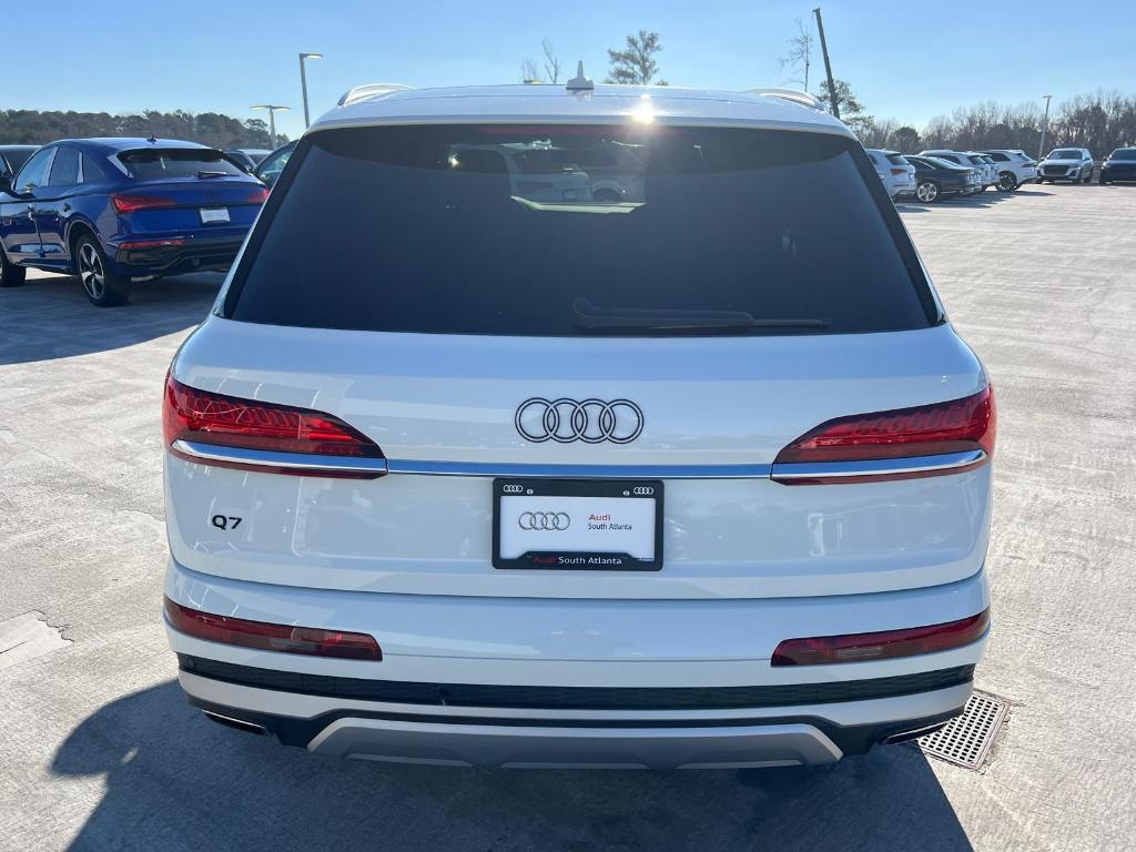 new 2025 Audi Q7 car, priced at $688,690