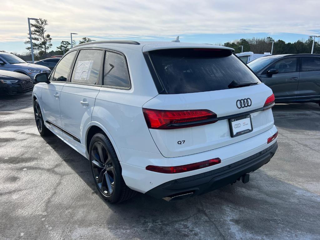 new 2025 Audi Q7 car, priced at $76,250