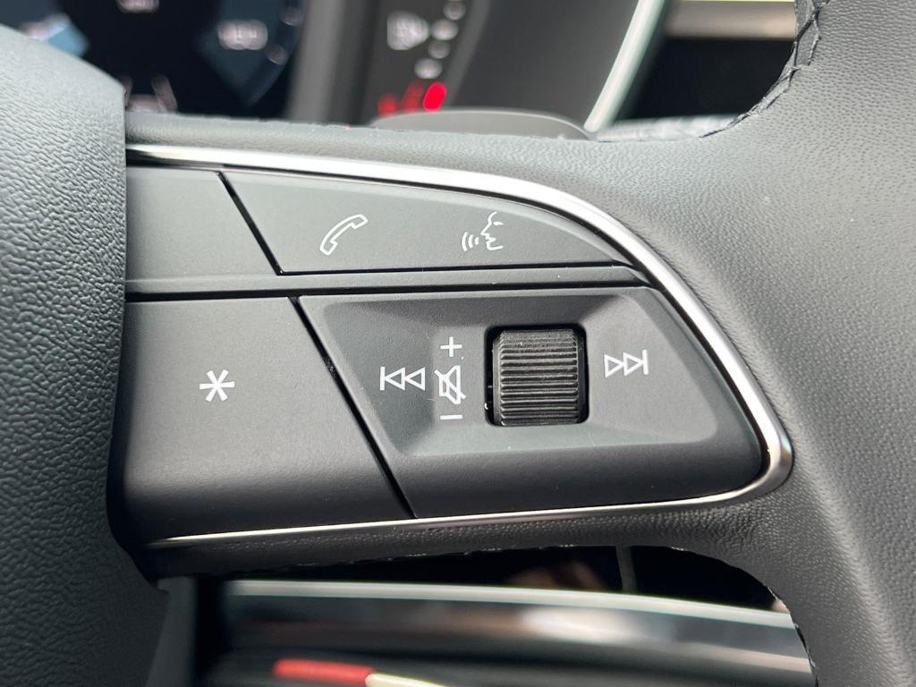 new 2025 Audi Q3 car, priced at $38,222