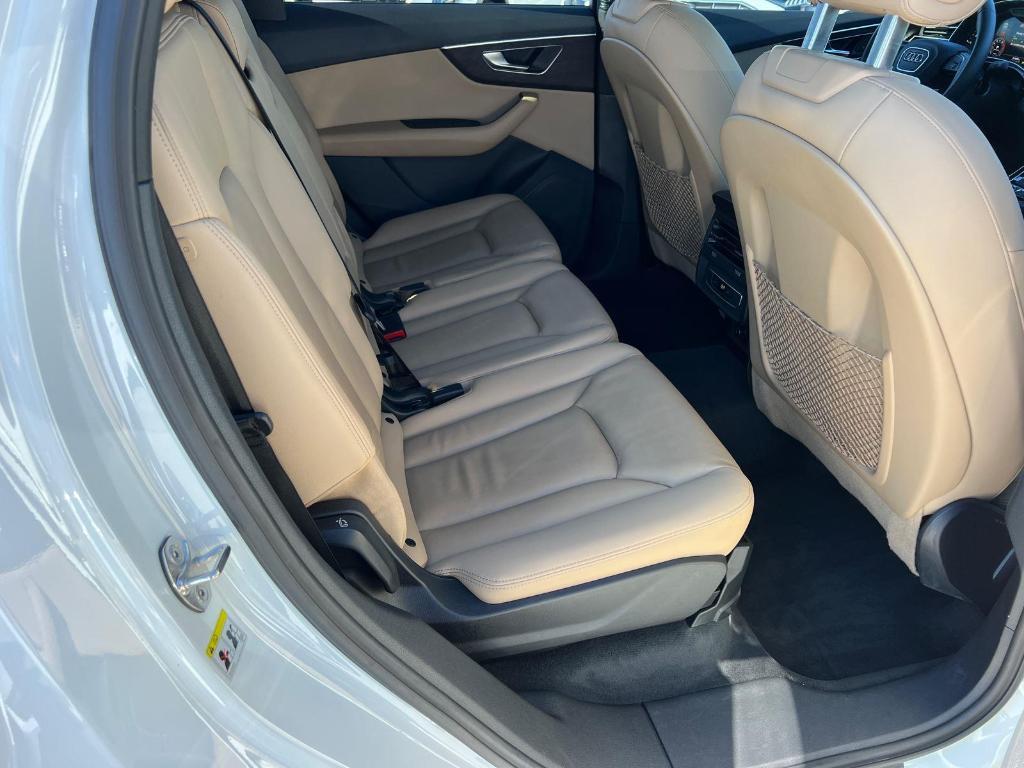 used 2022 Audi Q7 car, priced at $33,995