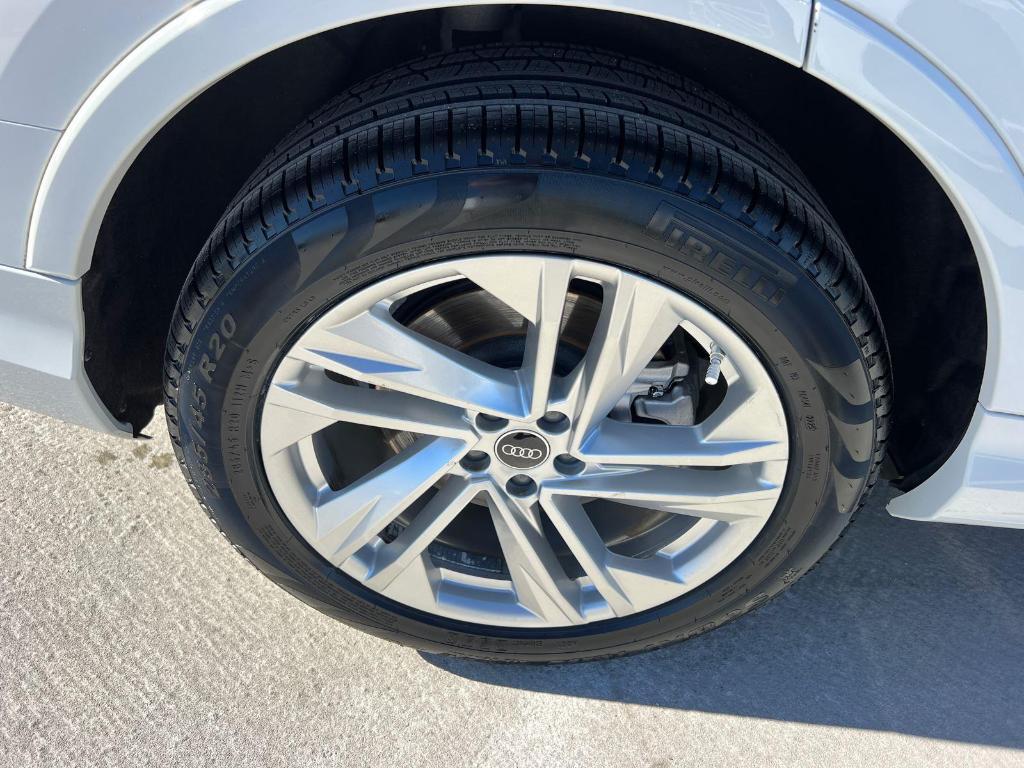 used 2022 Audi Q7 car, priced at $33,995