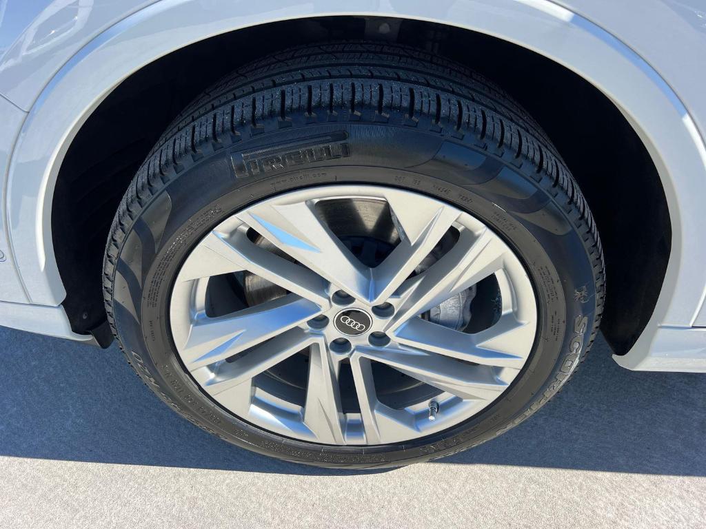 used 2022 Audi Q7 car, priced at $33,995