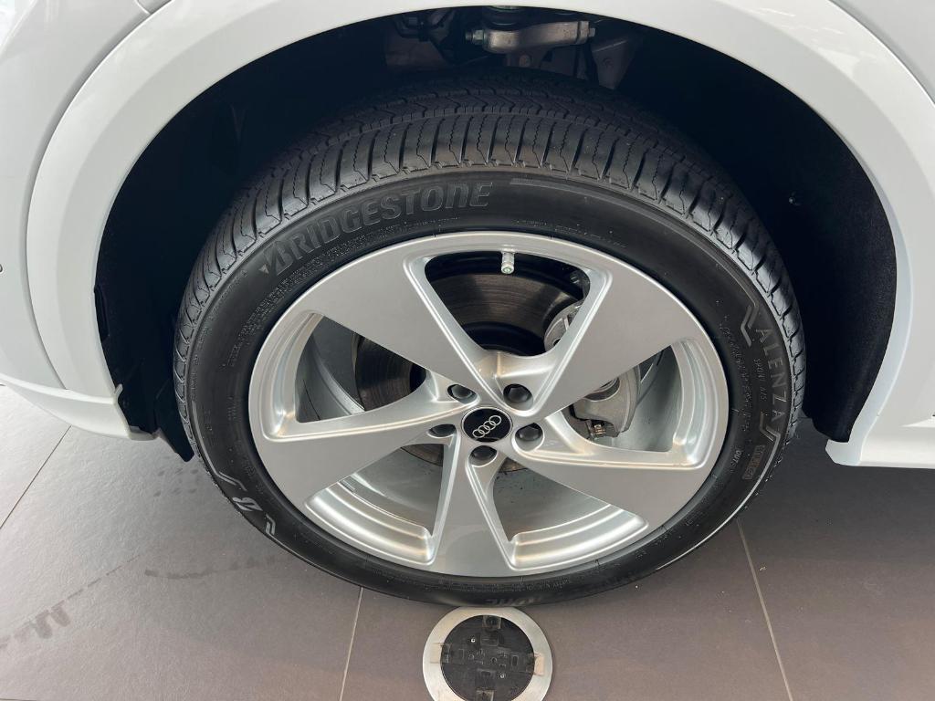 new 2025 Audi Q5 car, priced at $60,300