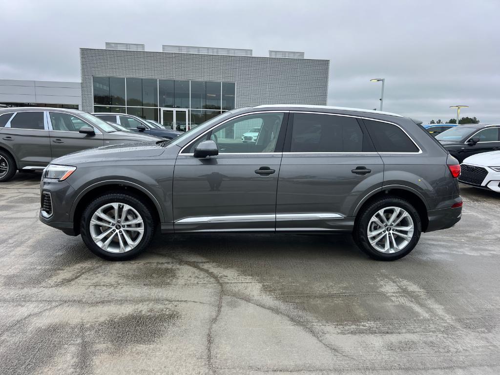 new 2025 Audi Q7 car, priced at $63,255