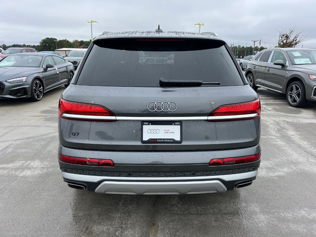 new 2025 Audi Q7 car, priced at $63,255