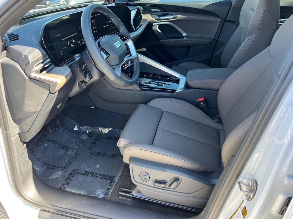new 2025 Audi Q5 car, priced at $61,300