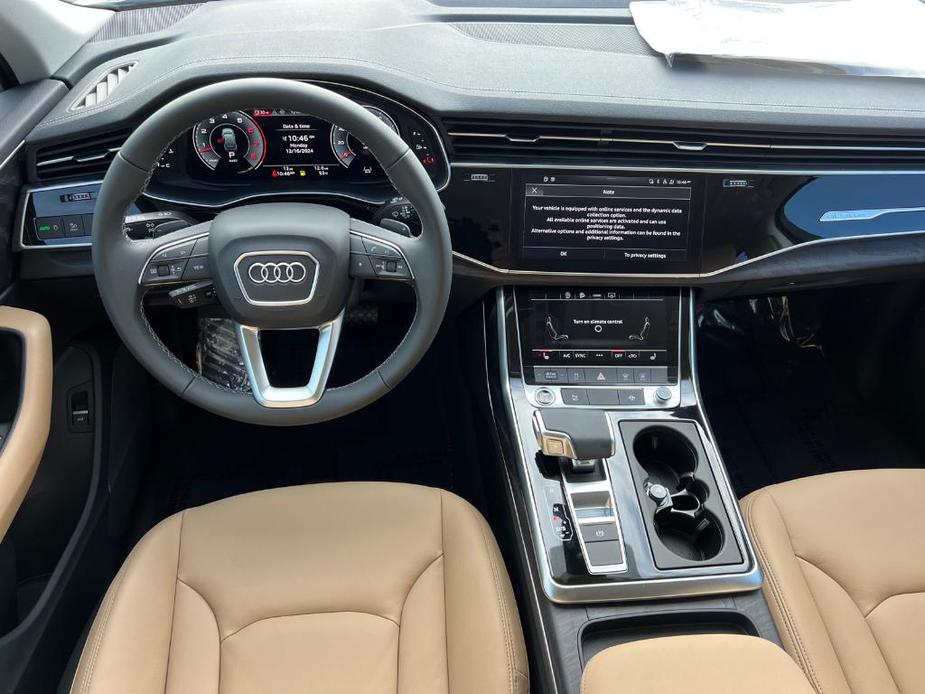 new 2025 Audi Q7 car, priced at $67,160