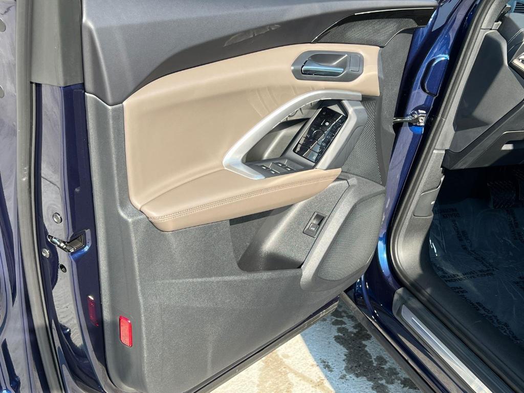 new 2025 Audi Q5 car, priced at $51,850