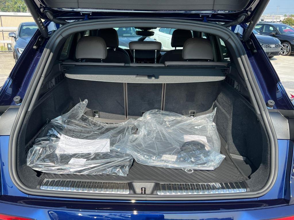 new 2025 Audi Q5 car, priced at $51,850