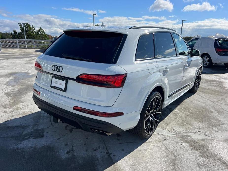 new 2025 Audi Q7 car, priced at $82,400