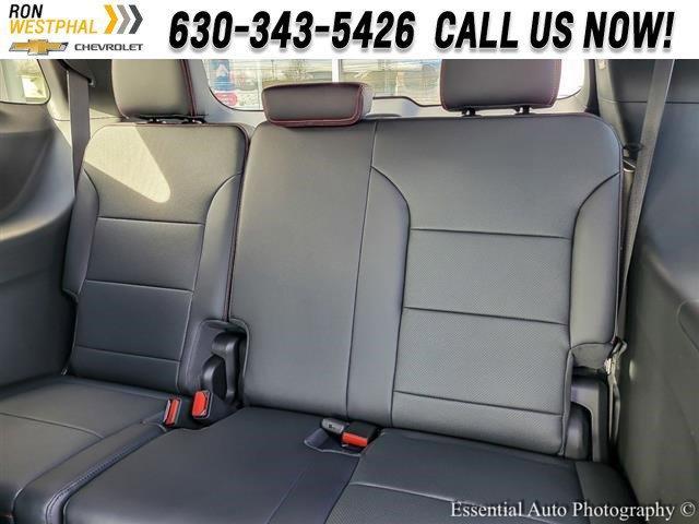 new 2025 Chevrolet Traverse car