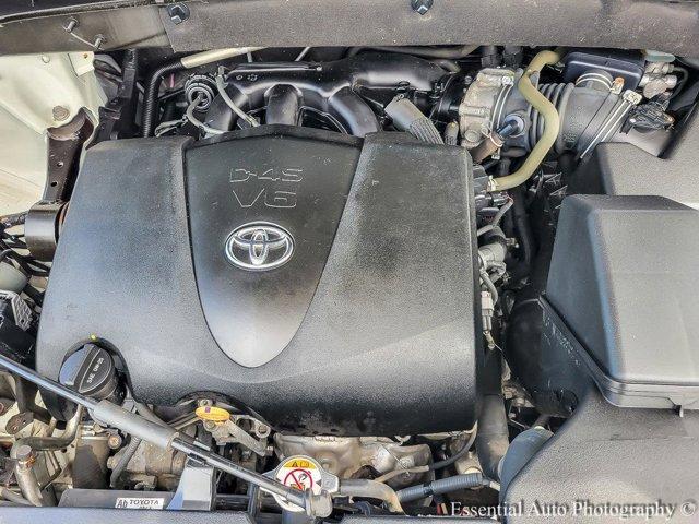 used 2019 Toyota Highlander car, priced at $23,895