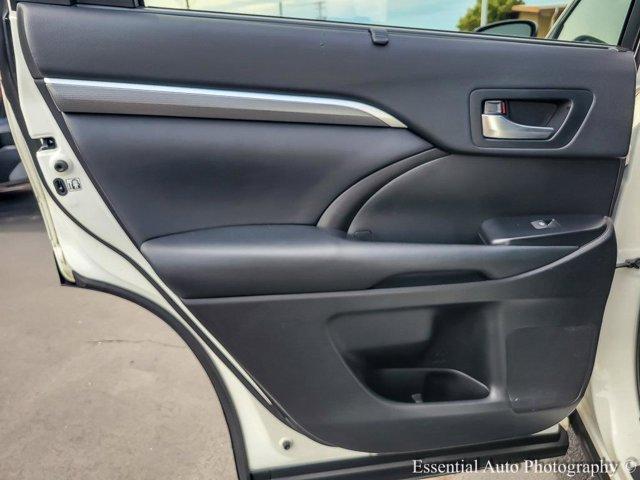 used 2019 Toyota Highlander car, priced at $23,895