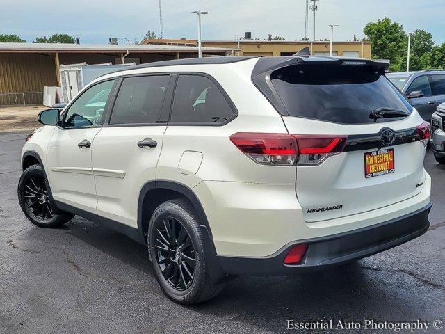used 2019 Toyota Highlander car, priced at $22,895