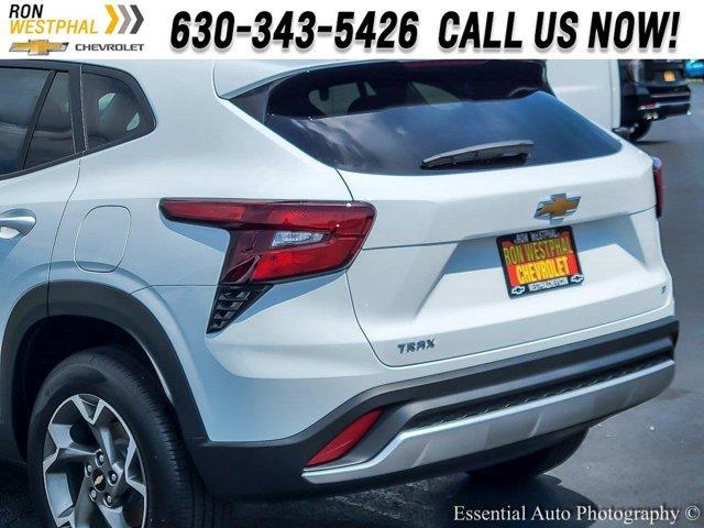 new 2025 Chevrolet Trax car, priced at $24,345