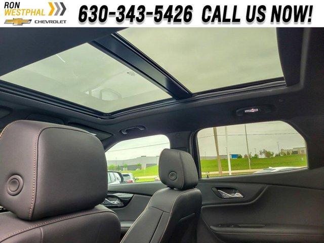 new 2025 Chevrolet Blazer car