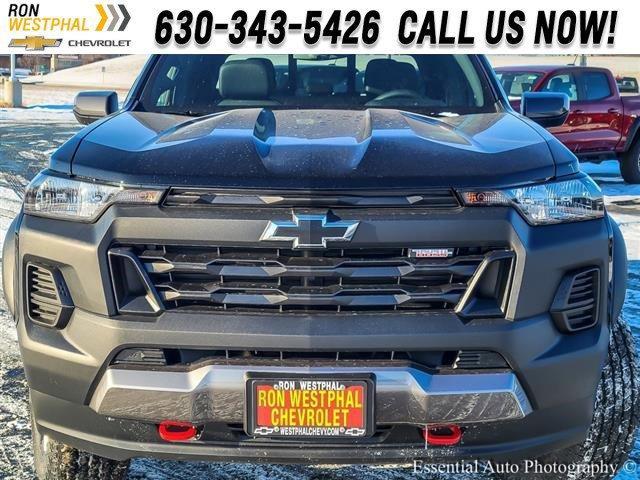 new 2025 Chevrolet Colorado car, priced at $43,970