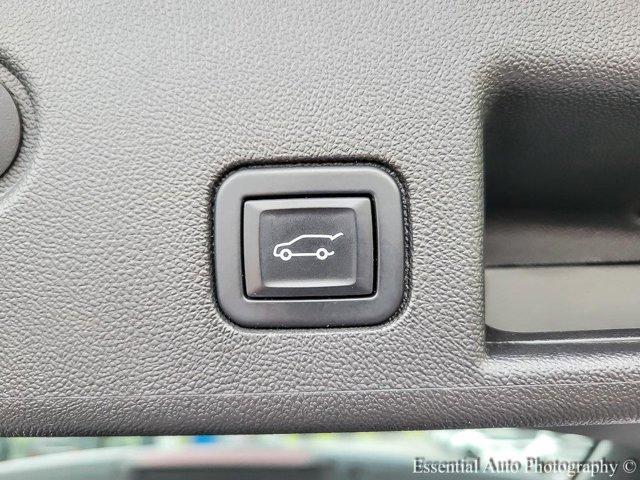 used 2022 Chevrolet Equinox car, priced at $23,395
