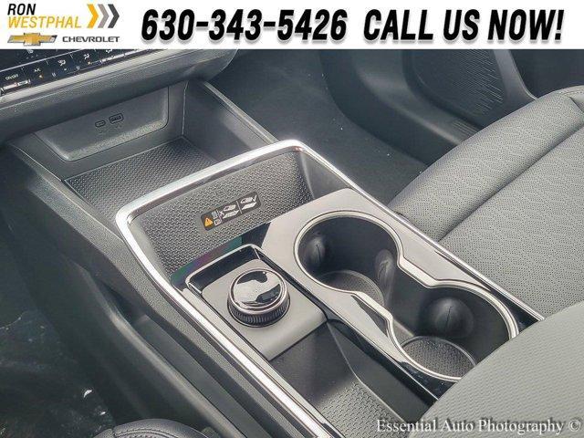 new 2026 Chevrolet Equinox car, priced at $32,045