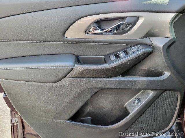 used 2023 Chevrolet Traverse car, priced at $33,977