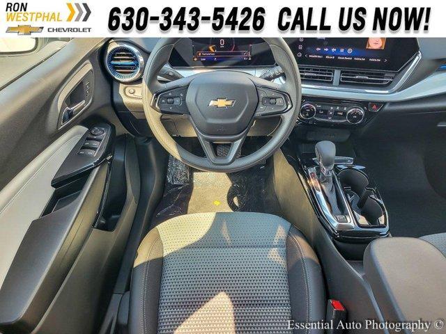 new 2025 Chevrolet Trax car, priced at $24,370
