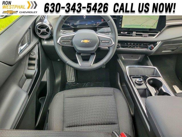 new 2026 Chevrolet Equinox car, priced at $31,995